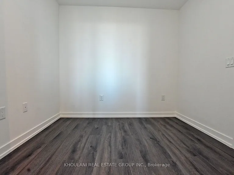 77 Shuter St #Penthouse 08 — Photo 11