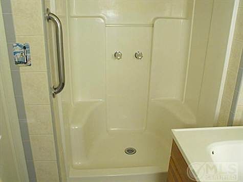 4th image of 304 N Rose Ave