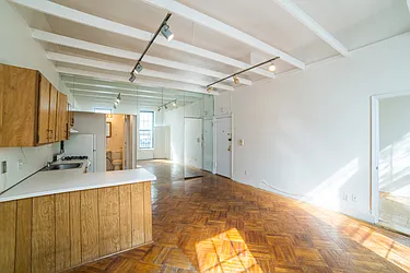 Rented by Jonathan Wachtel, LREB