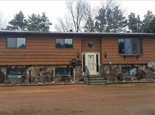8653 North Rd, Arpin, WI 54410