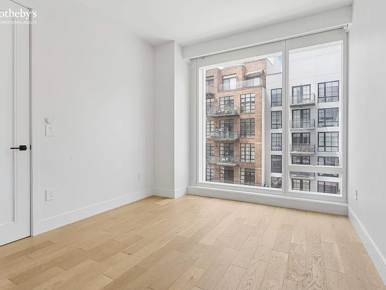 37-34 33rd St #4F — Photo 9