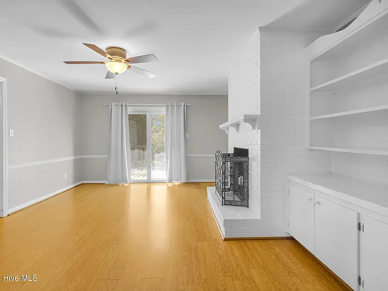 609 Edgehill Rd — Photo 12