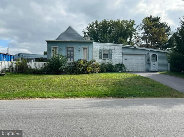 6303 Pine St, Harrisburg, PA 17112