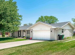 61570 Meadowlark Ln, South Bend, IN 46614