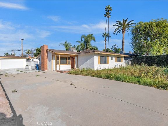 2nd image of 6762 Rainier Ct