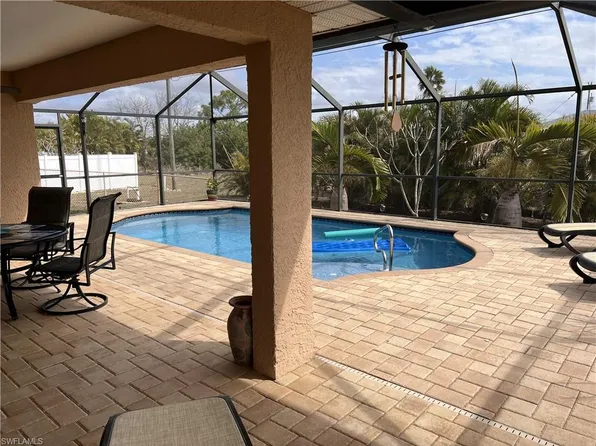 425 NW 20th PL, CAPE CORAL, FL 33993