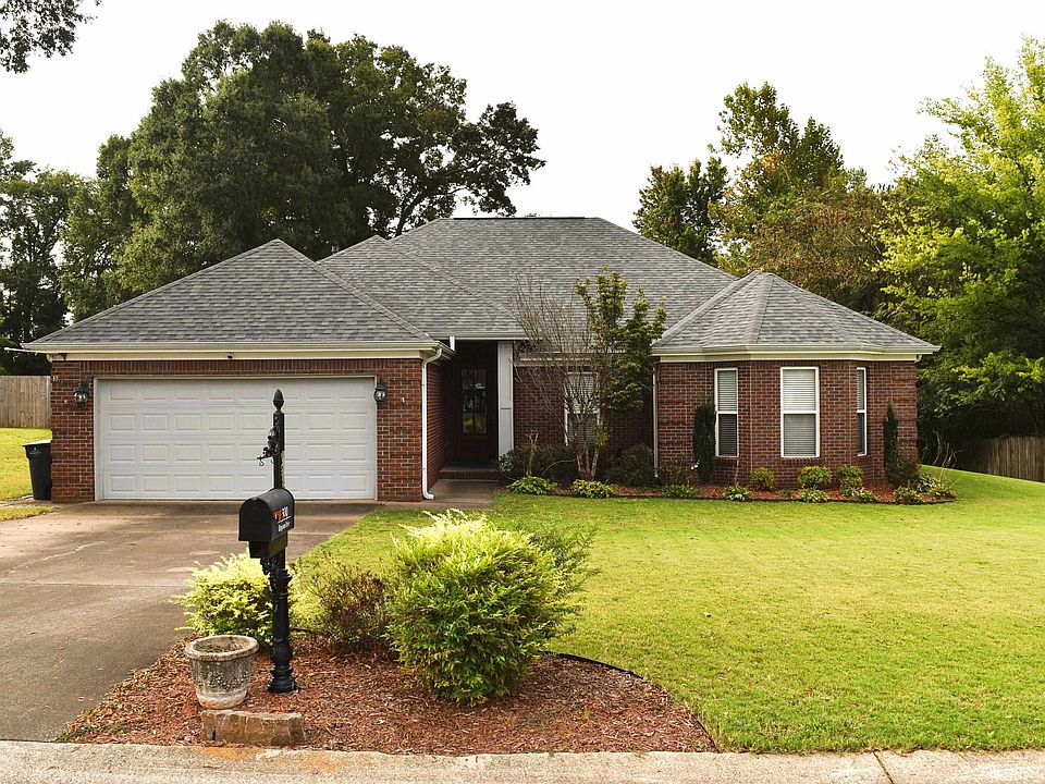 1st image of 309 Kingston Dr