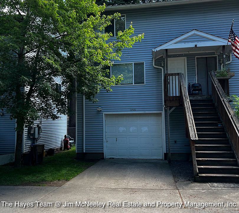1st image of 12420 SE Schiller St #12420