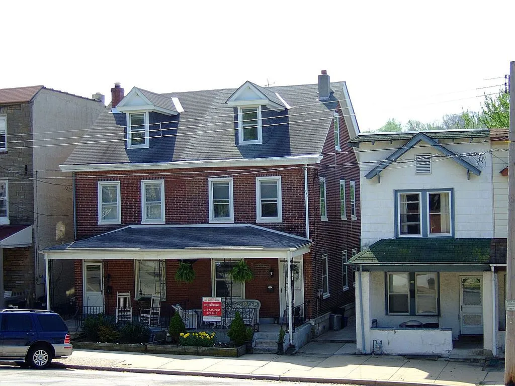 315 Spring Mill Ave photo 1