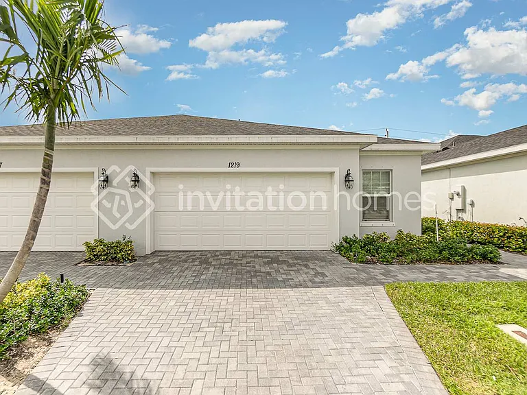 1219 Preston Estates Cir — Photo 1