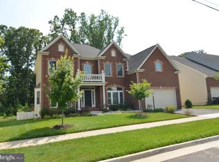 8441 Amanda Pl, Vienna, VA 22180