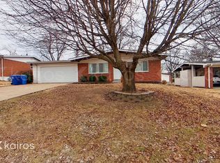 2680 Steeplechase Ln, Florissant, MO 63033