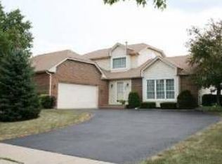 195 Brittany, South Elgin, IL 60120