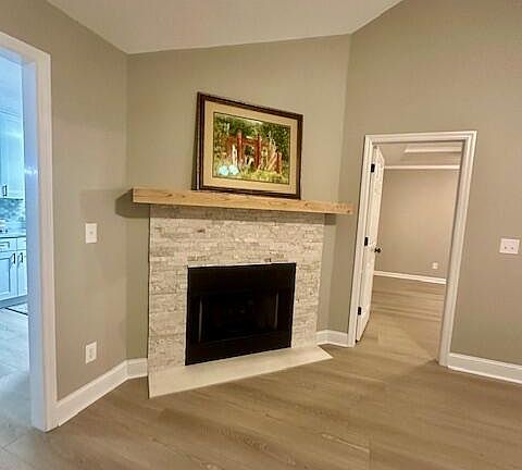 3rd image of 2125 Brown Road