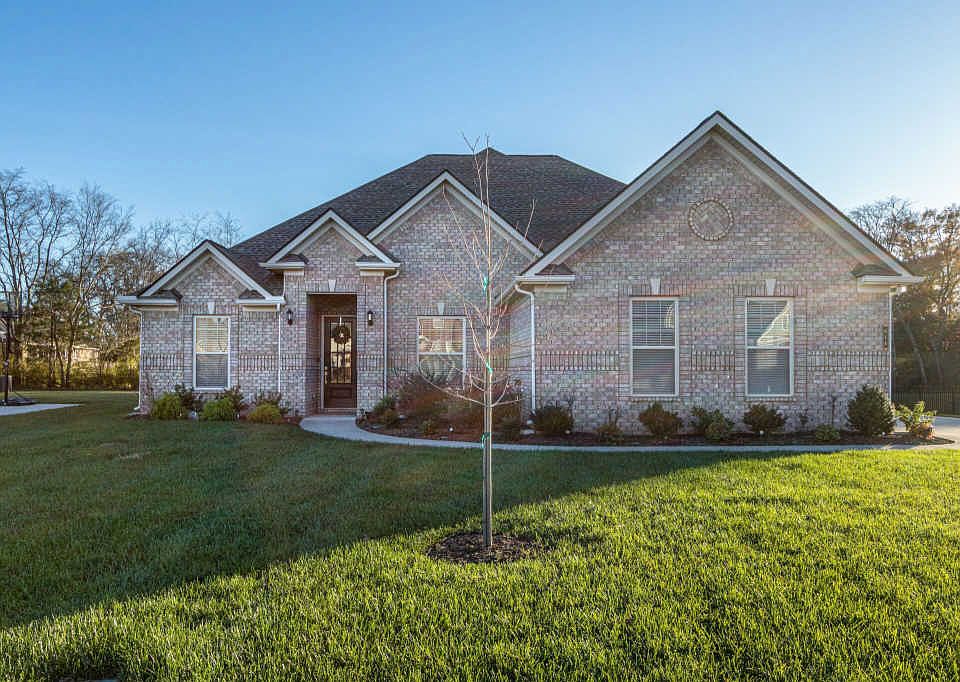 1st image of 814 Covenant Blvd