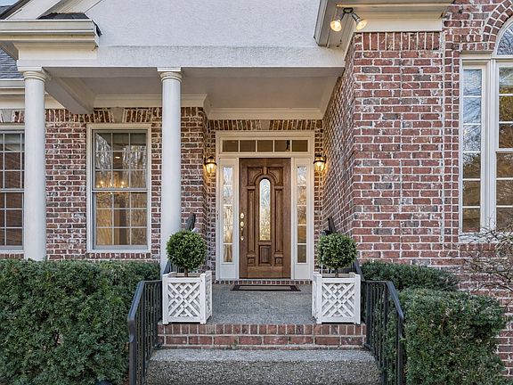 3rd image of 9067 Fallswood Ln