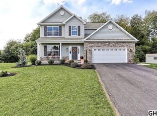 100 Bellows Dr, Carlisle, PA 17015