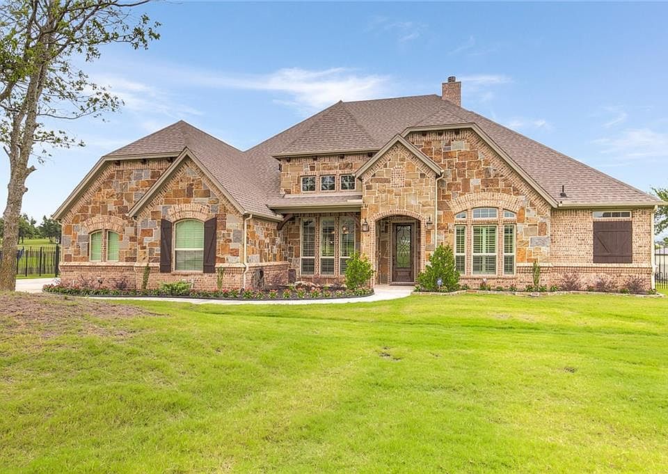 1st image of 209 Parc Oaks Dr