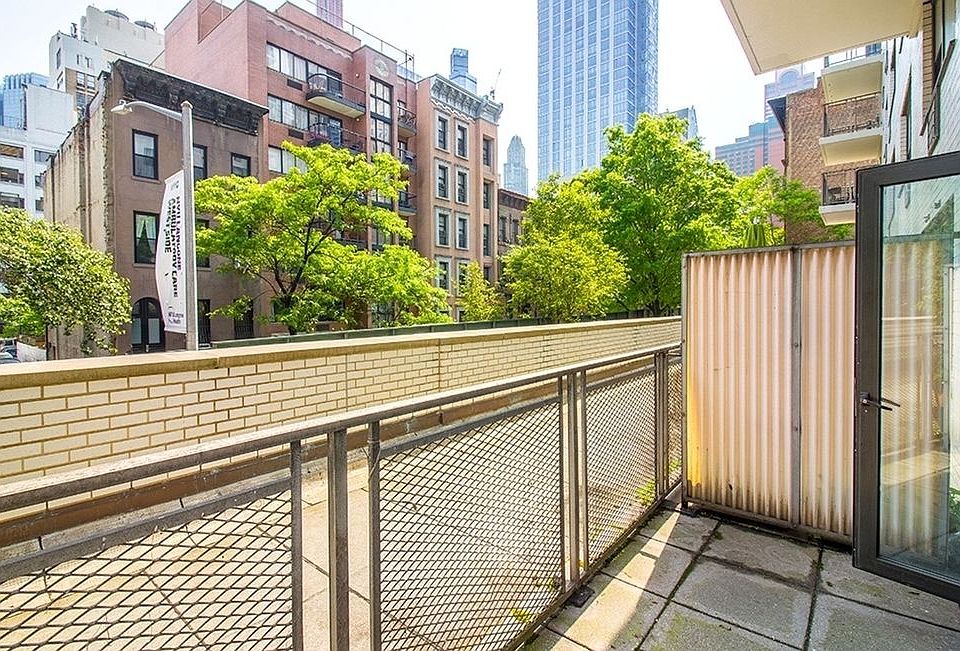 2nd image of 350 W 51st St APT 2D