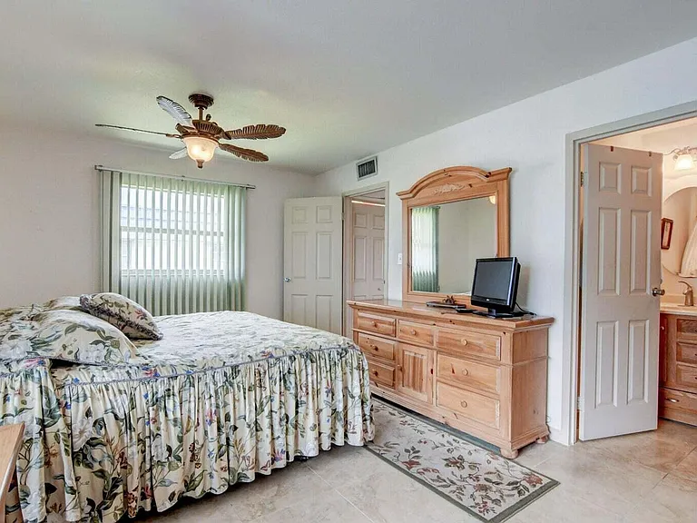 43 Waterford Cir #B — Photo 93