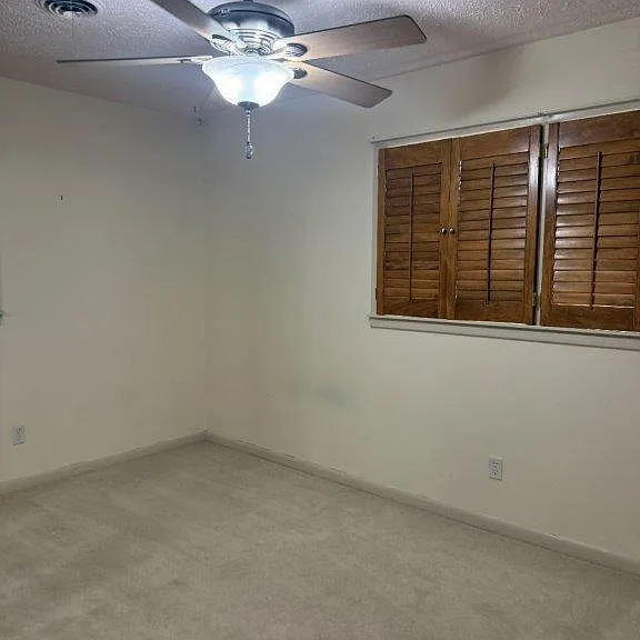 9 Richardson Dr — Photo 2