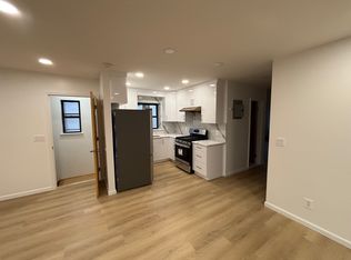 4347 163rd St Floor 2, Flushing, NY 11358