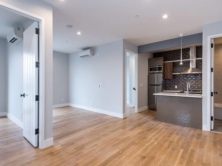 34 Belvedere St #4A — Photo 13