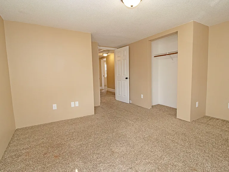1563 6th Ave N #1 — Photo 18