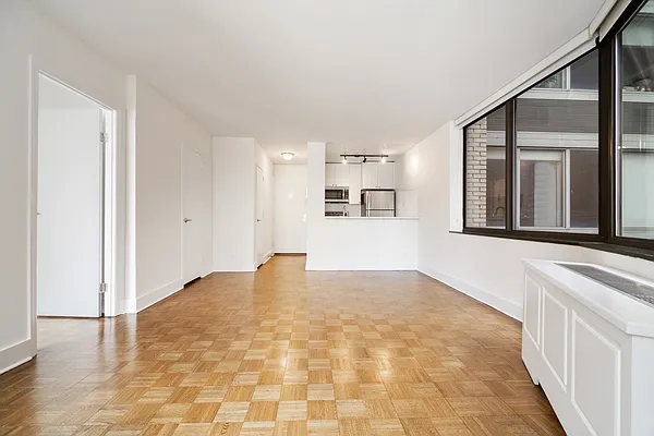 Rented by REAL New York | media 8