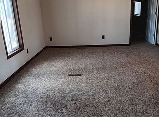 711 Walterscheid Blvd, Cheyenne, WY 82007
