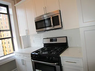 Rented by Rita S Citrin, LREB