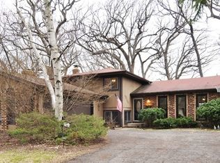 1733 Indian Trail Dr, Naperville, IL 60565