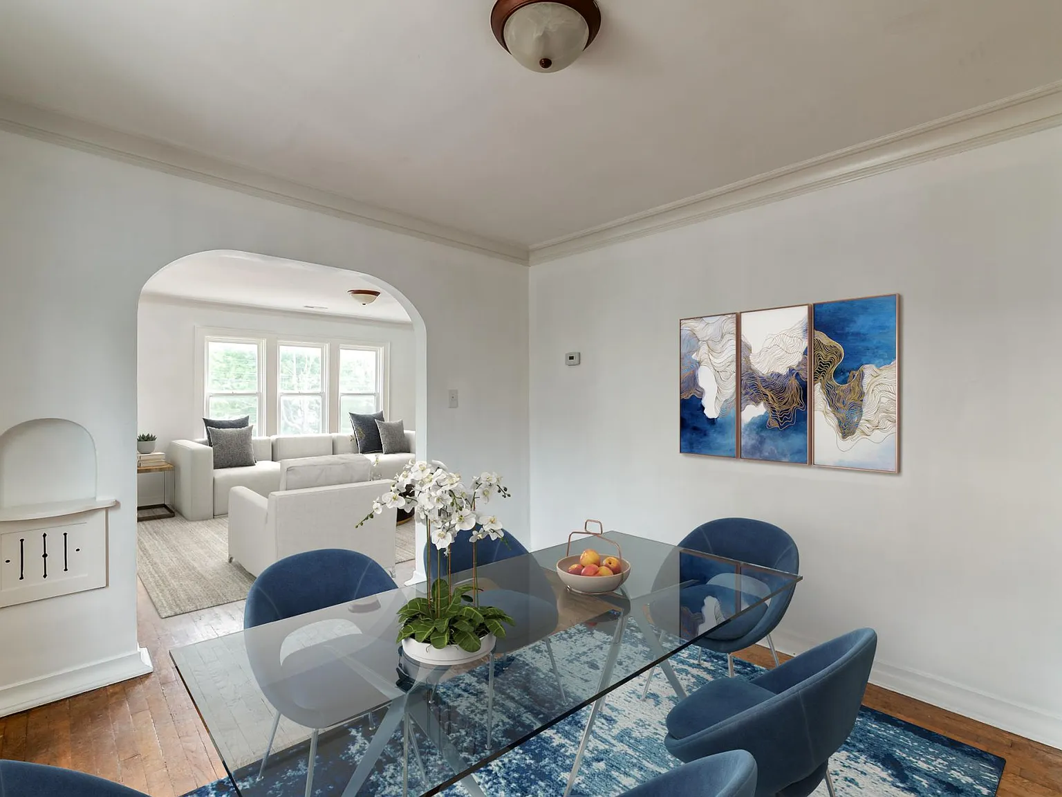 3 bed, 1200 sqft, $1,290 — Photo 3