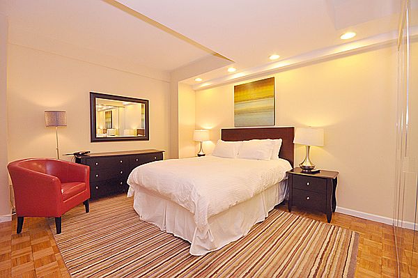 1st image of 150 W 51st St APT 1235