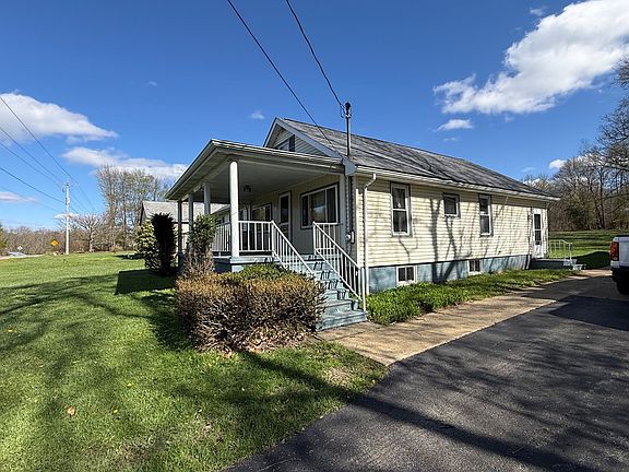 2nd image of 404 Keely Rd
