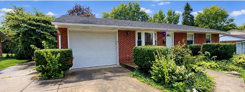 3 bed, 1.0 bath, 1026 sqft, $1,700 — Photo 1