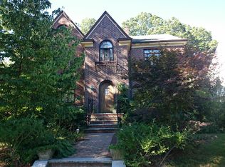 753 W Roxbury Pkwy, West Roxbury, MA 02132