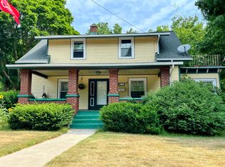 731 Phoenix St, South Haven, MI 49090