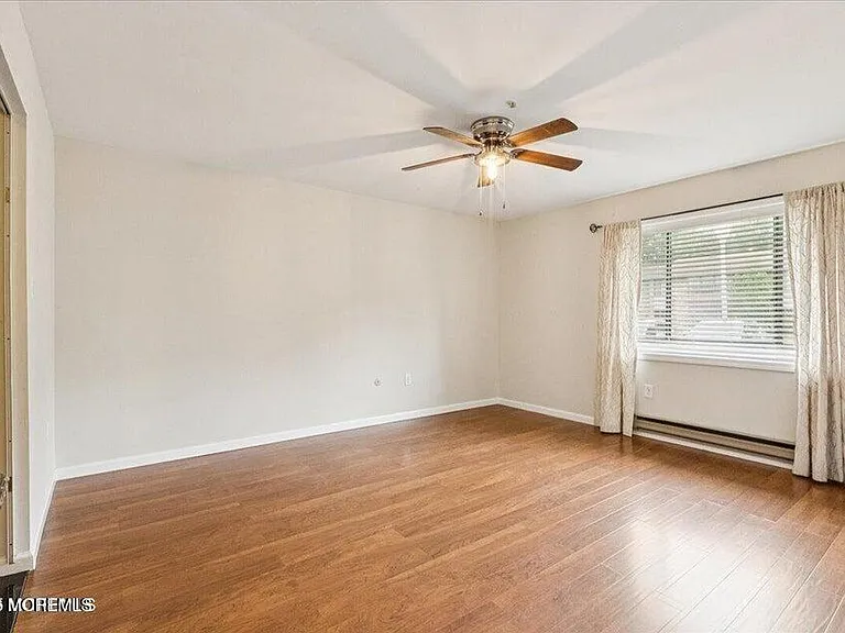 70 Overlook Way #E — Photo 11