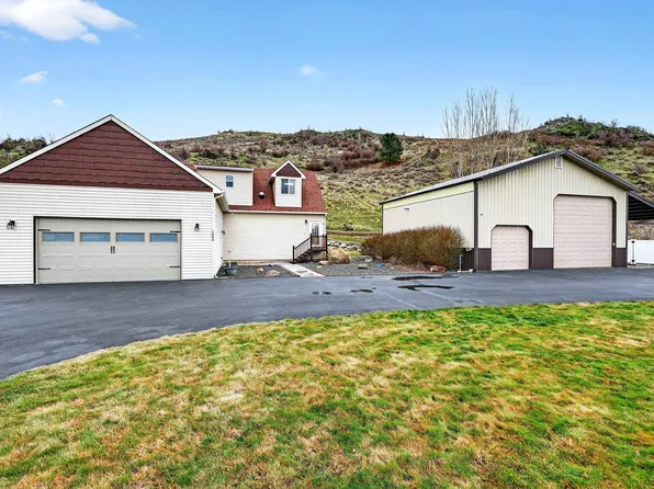 1003 S Henry Rd, Greenacres, WA 99016