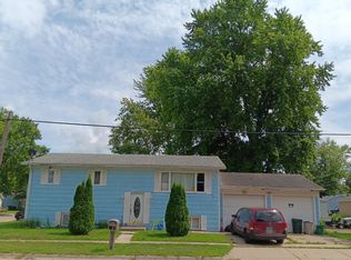 100 W Avenue G, Rochelle, IL 61068