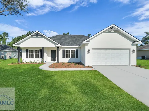 2049 Photonia Ave, Jesup, GA 31546
