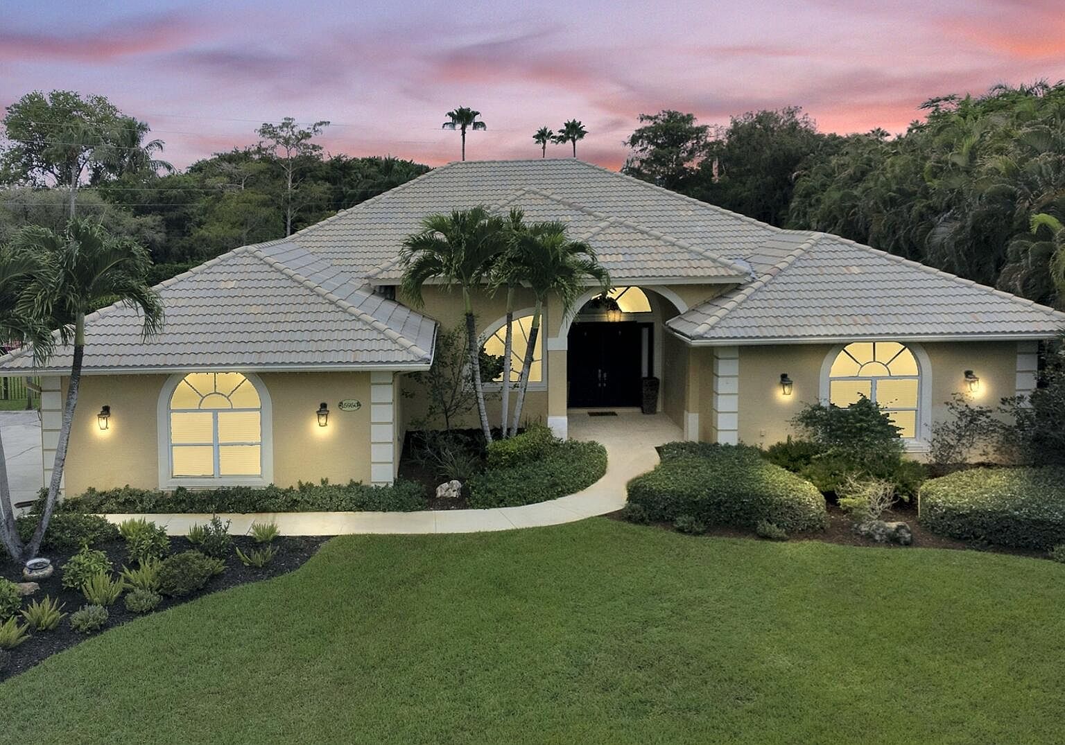 15950 Meadow Wood Dr