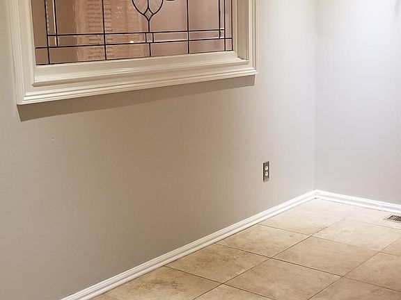 4th image of 2947 Leafwood Dr SE