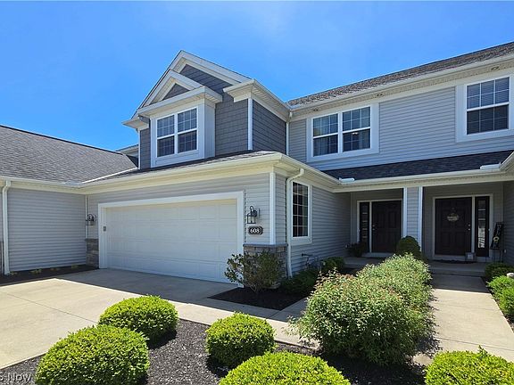 2nd image of 608 Aubrielle Ave