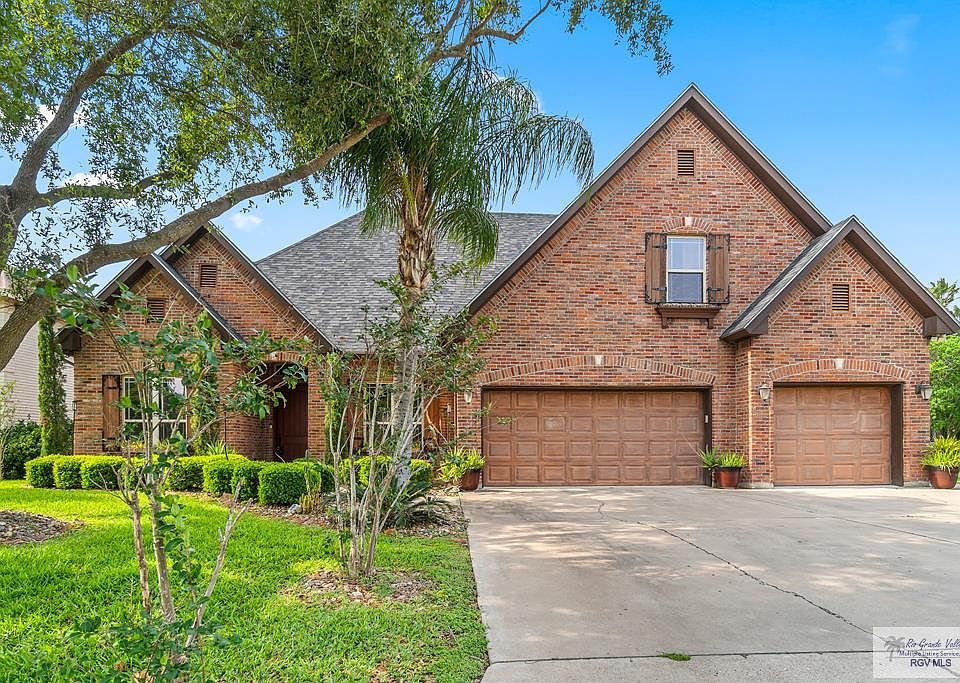 1st image of 109 Palm Valley Cir
