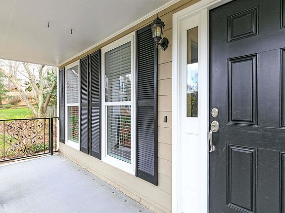 3rd image of 5291 Olde Mill Dr