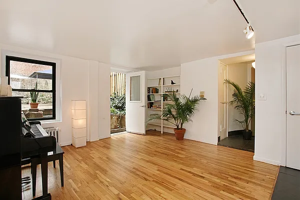 Sold by Corcoran | media 7