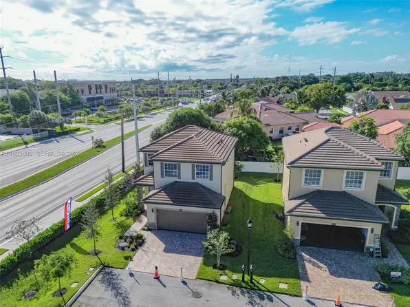 5400 NW 57th Ct, Tamarac, FL 33319