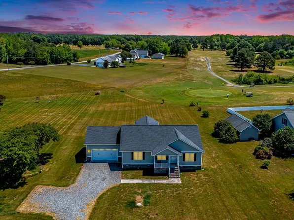 1013 Ridge Rd, Callao, VA 22435